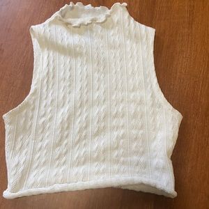 Cropped Sleeveless Turtleneck in eggshell